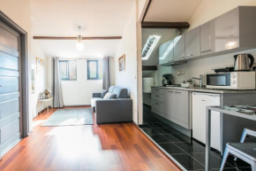 Гостиница Apartamento À Francos Attic  Atiães